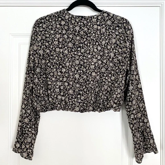 Zara Floral Long Sleeve Button up Crop Blouse - Small - Picture 6 of 8